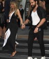 rex_heidi_klum_and_tom_kaulitz_out_and_about_10325834g.JPG